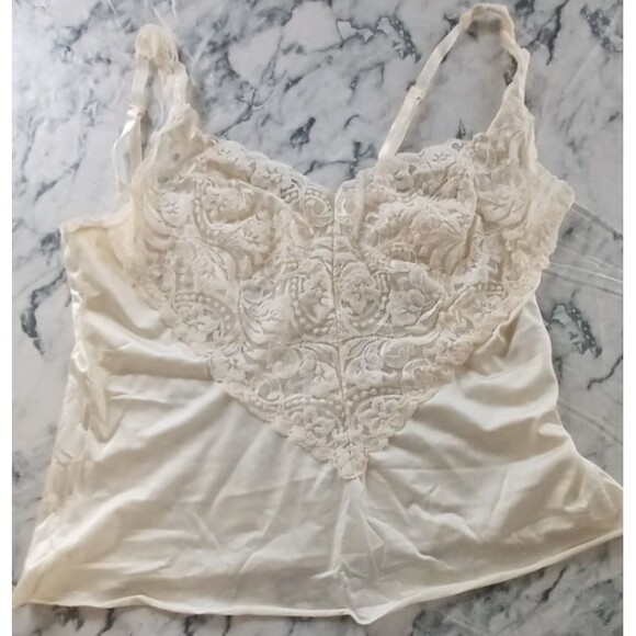 Vtg  Vanity Fair Women Cami Camisole Top Sz M 32 Nylon Beige Lace Bohemian‎ Sexy - Picture 1 of 7